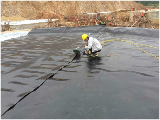 垃圾填埋场黄瓜视频APP下载地址膜覆盖系统如何合理选择黄瓜视频APP下载地址膜