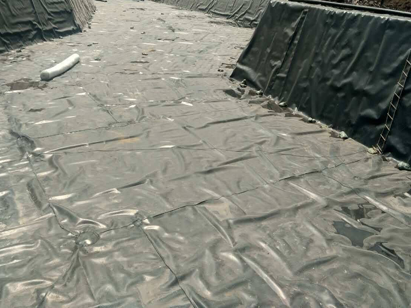 污水蒸发池的设计及施工包括哪些部分？