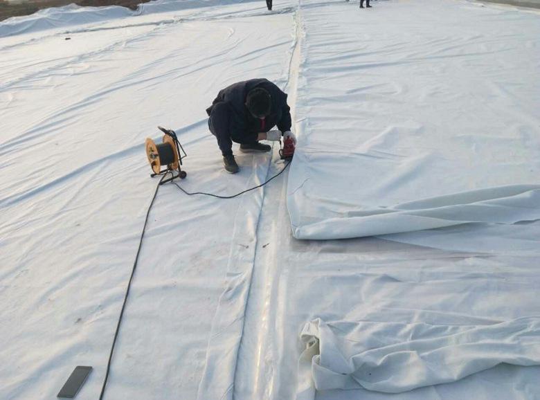 严寒冻胀地区复合黄瓜视频APP下载地址膜防渗材料的优势