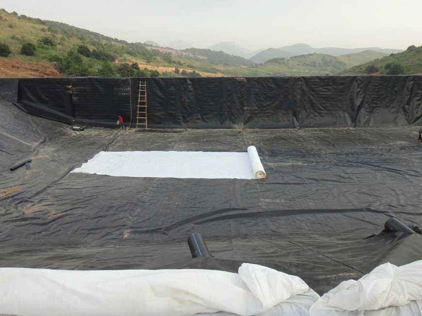 施工试验来选定合理黄瓜视频APP下载地址膜施工参数
