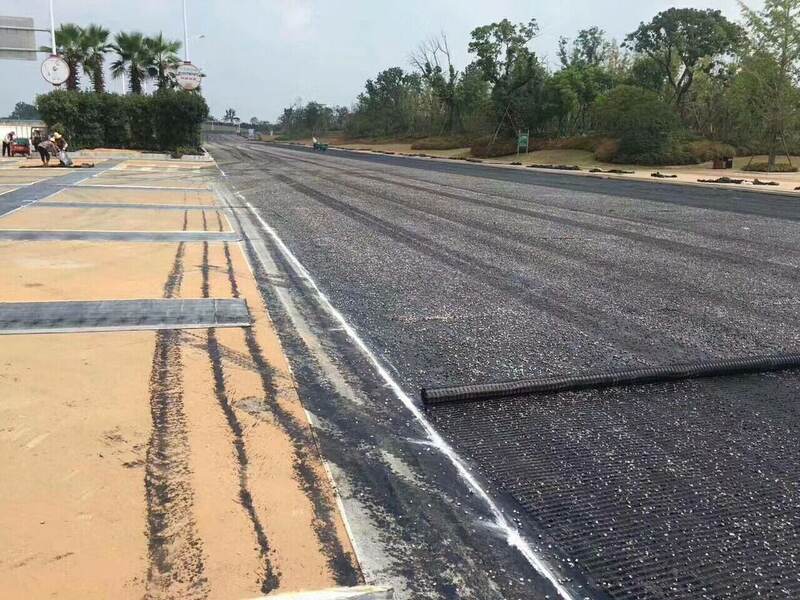 黄瓜视频APP下载地址格栅是很好的辅助工具它的施工要点控制