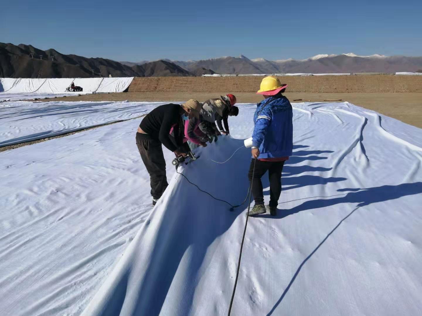 复合黄瓜视频APP下载地址膜与混凝土搭接时(如桥墩处)处理措施