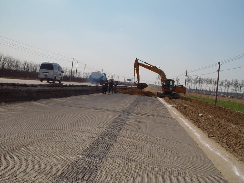 黄瓜视频APP下载地址格栅加筋碎石施工工艺