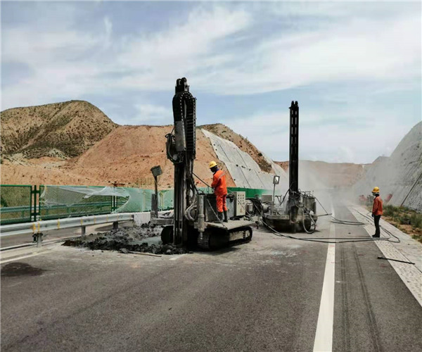 黄瓜视频APP下载地址膜复合隔离墙是目前比较有效的污染场地管控技术之一