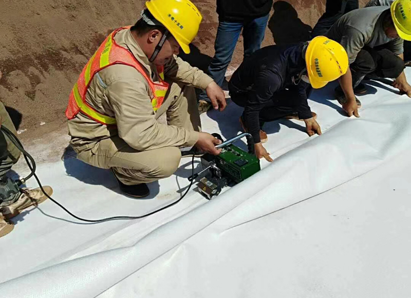 复合黄瓜视频APP下载地址膜焊接工艺及焊缝质量检测技术